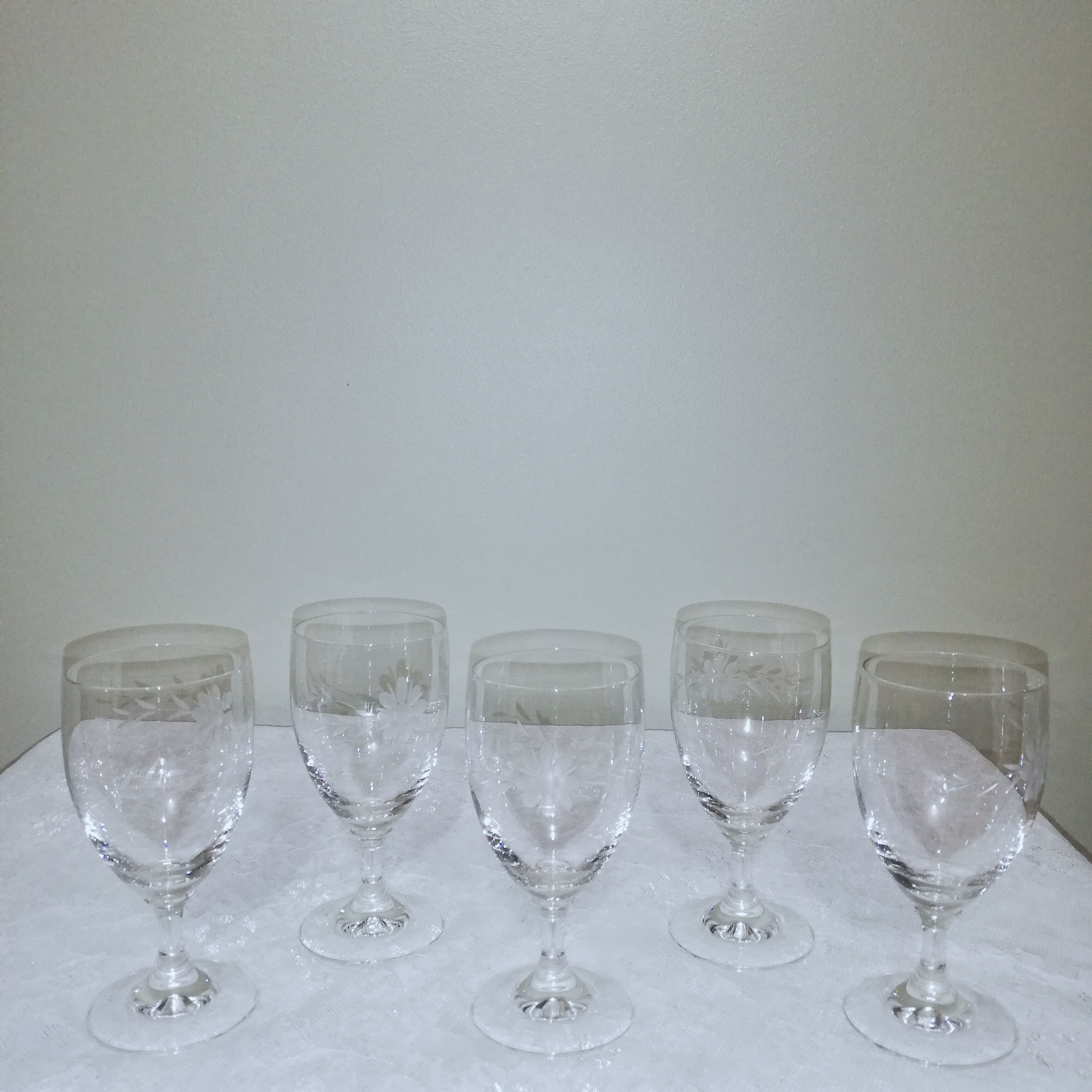 5 12cl crystal wine glasses