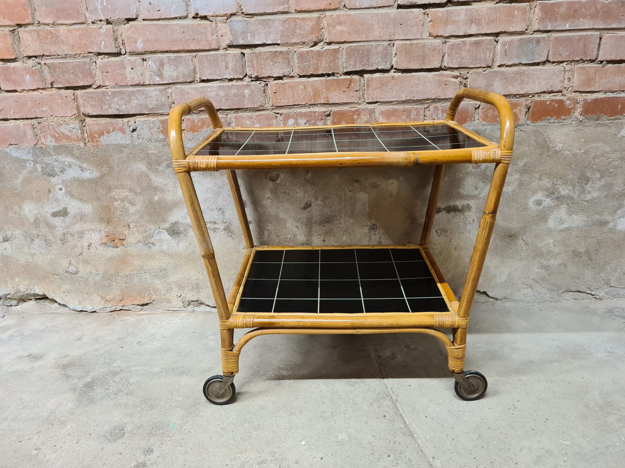 Desserte chariot en bambou des années 60"