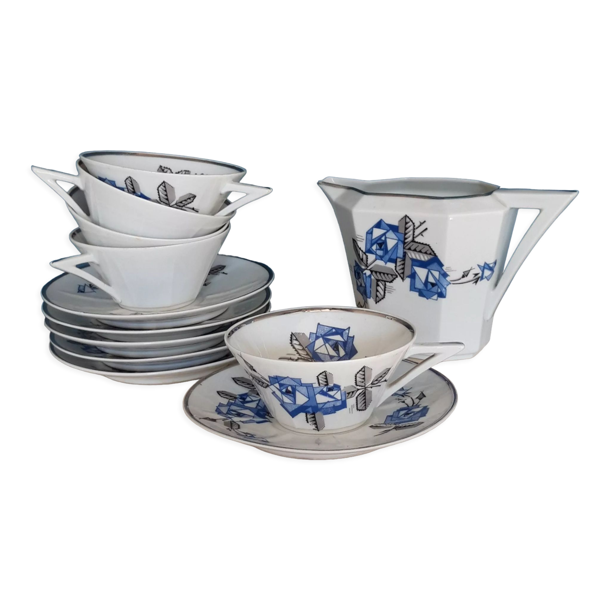 Service of cups and milk jar in fine porcelain from Limoges Art Deco