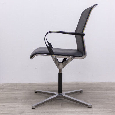Filo Bene leather swivel chair