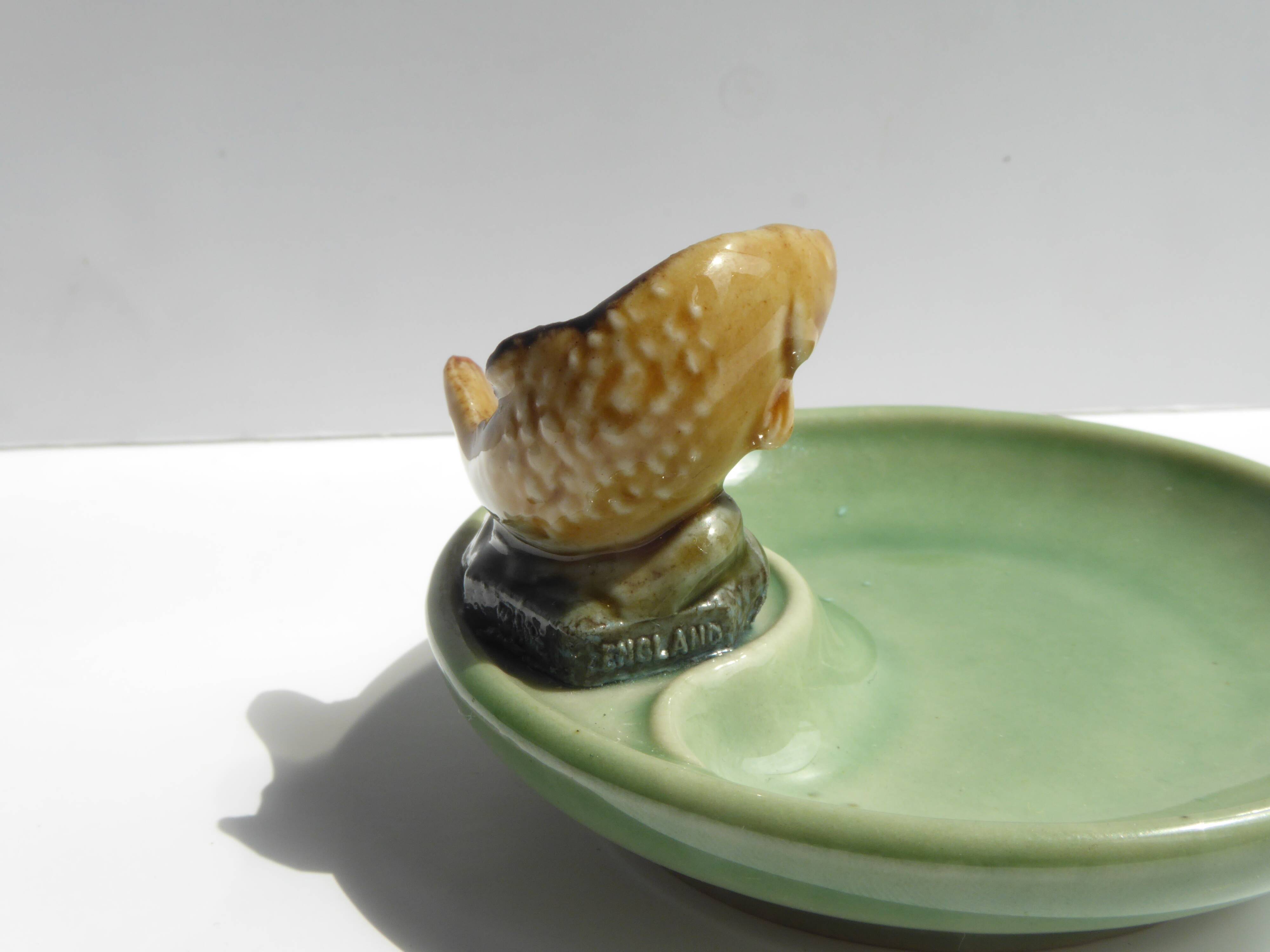 Cup with fish decoration in Irish porcelain