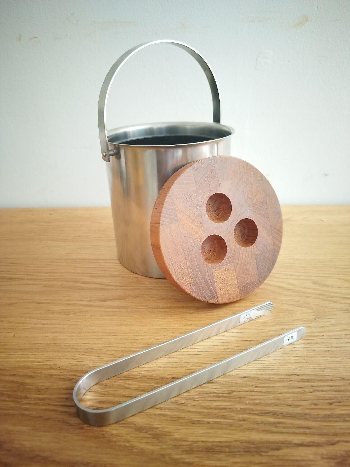 Arne Jacobsen ice bucket first edition Stelton