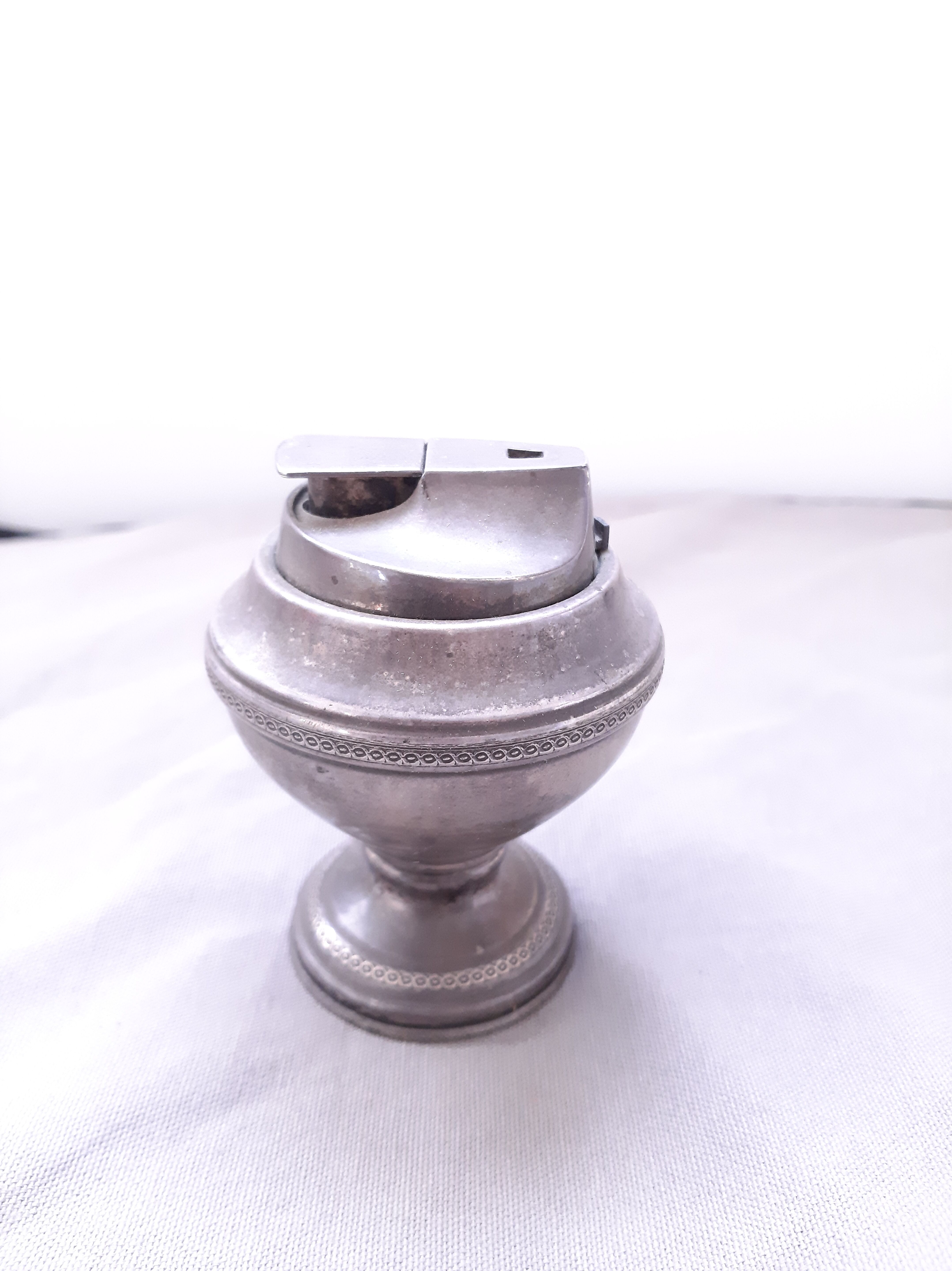 table lighter, old 60s metal Ronson