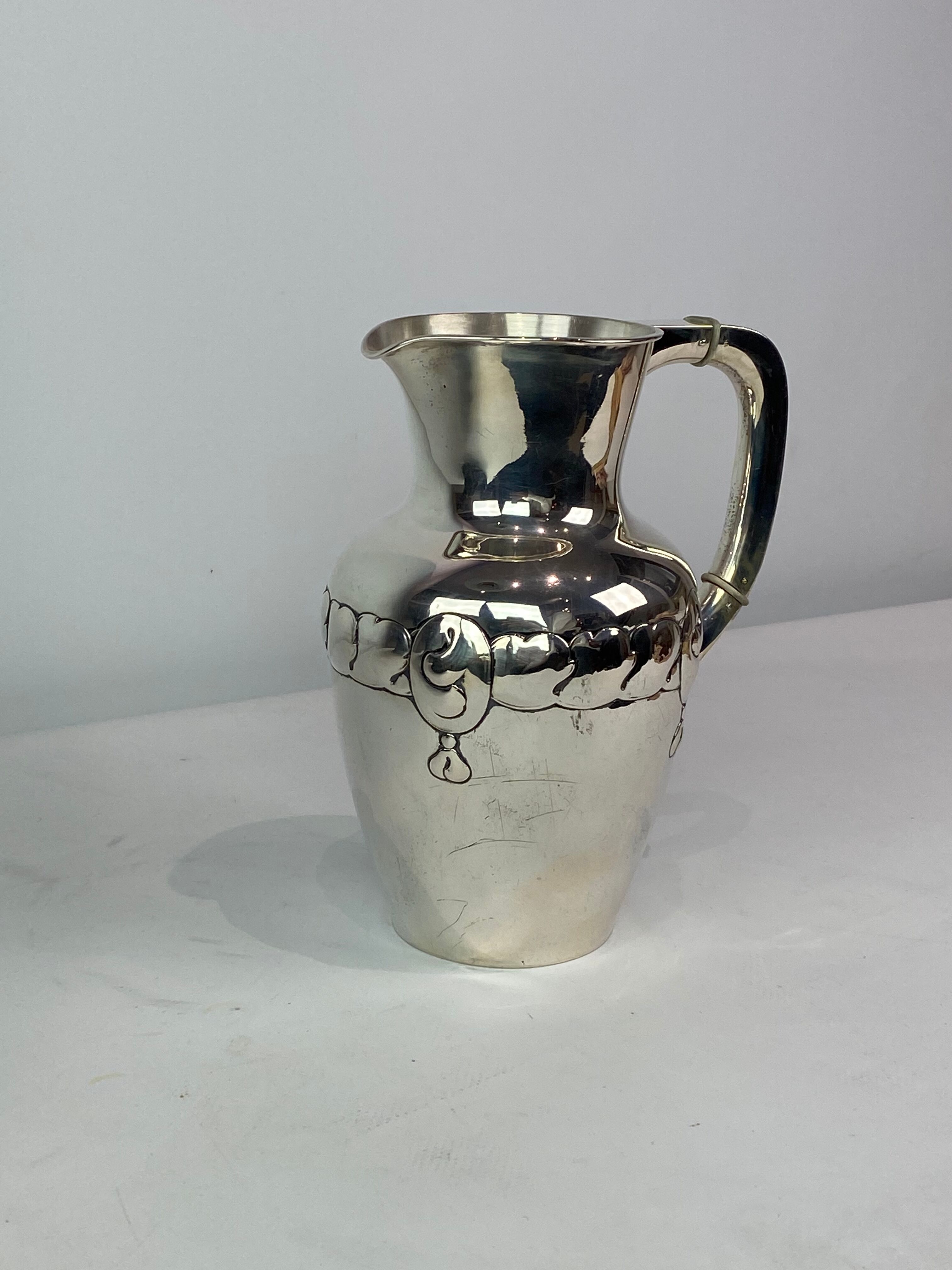 Water jug in the style of Art Nouveau of hallmarked silver stamped Augusta H., 1930s