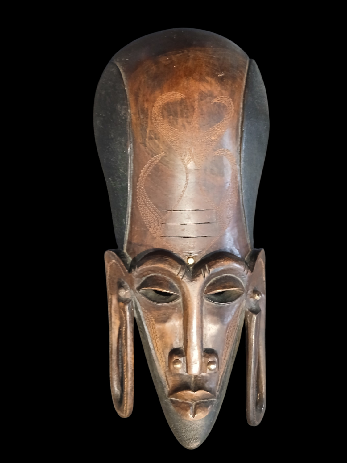 Ancient wooden mask from Kenya