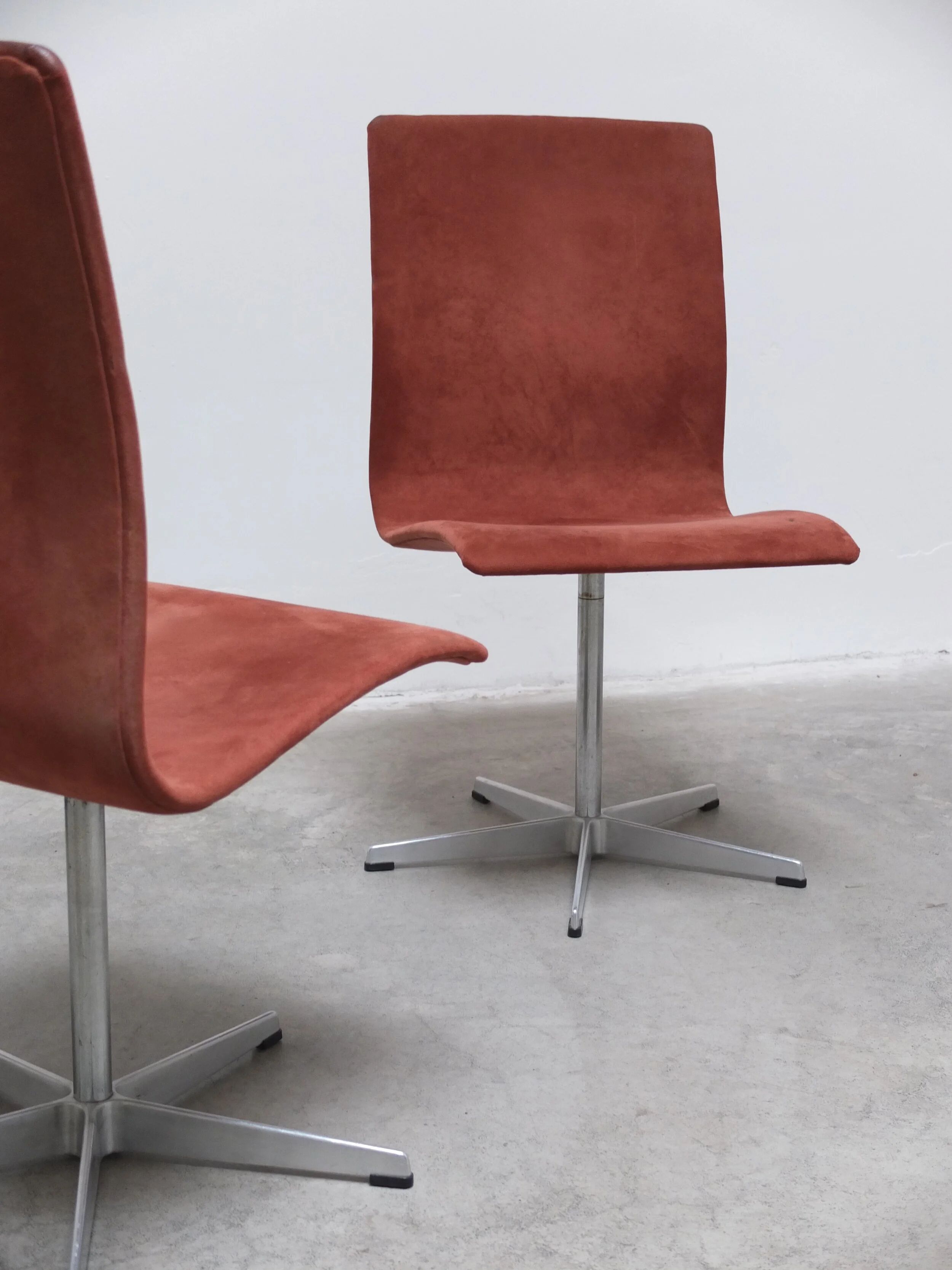Early set of 4 'Oxford' swivel chairs by Arne Jacobsen for Fritz Hansen, 1966