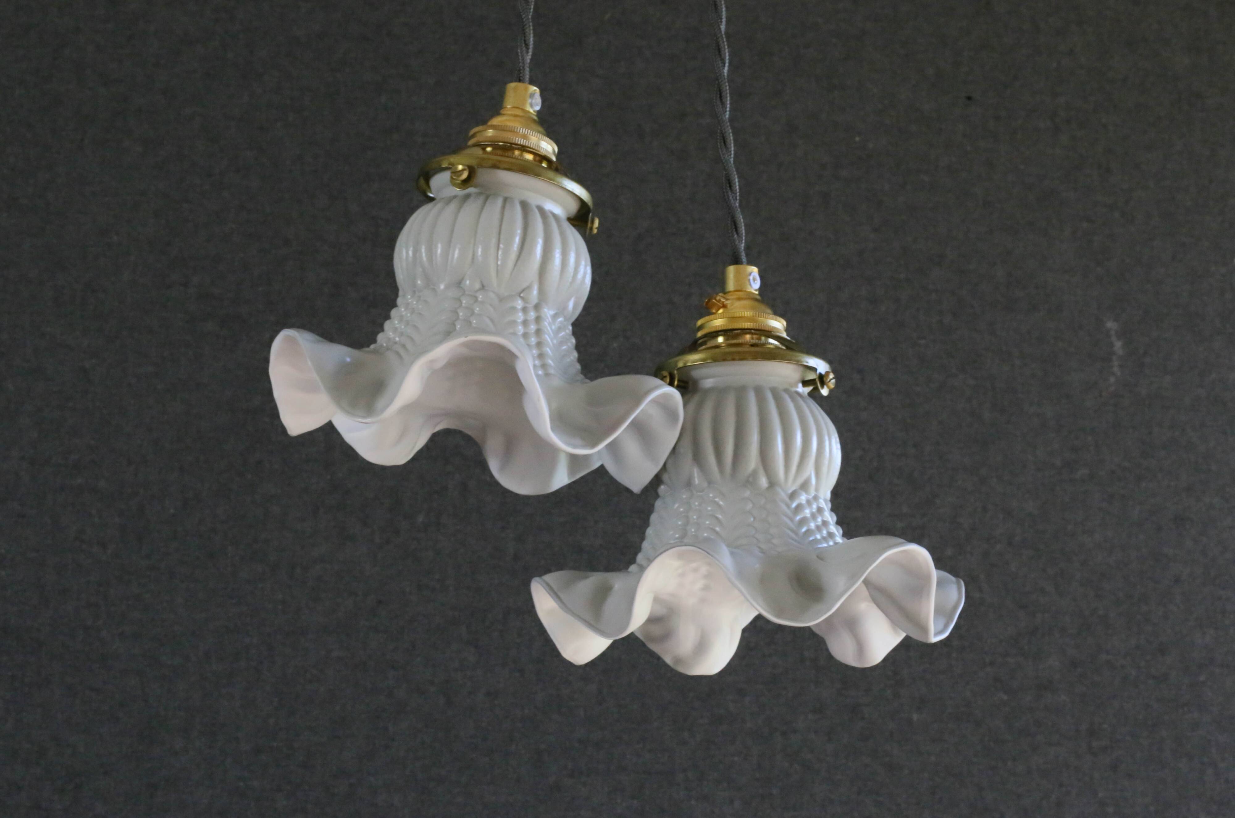 A set of two old pendant lights painted in gray and white, delivered with cable and nf socket