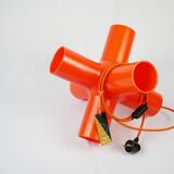Crosslight lamp to pose Jan Melis in Ben Oostrum