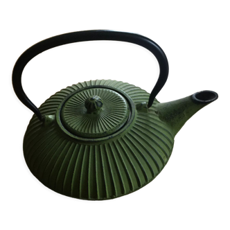 Green cast iron teapot