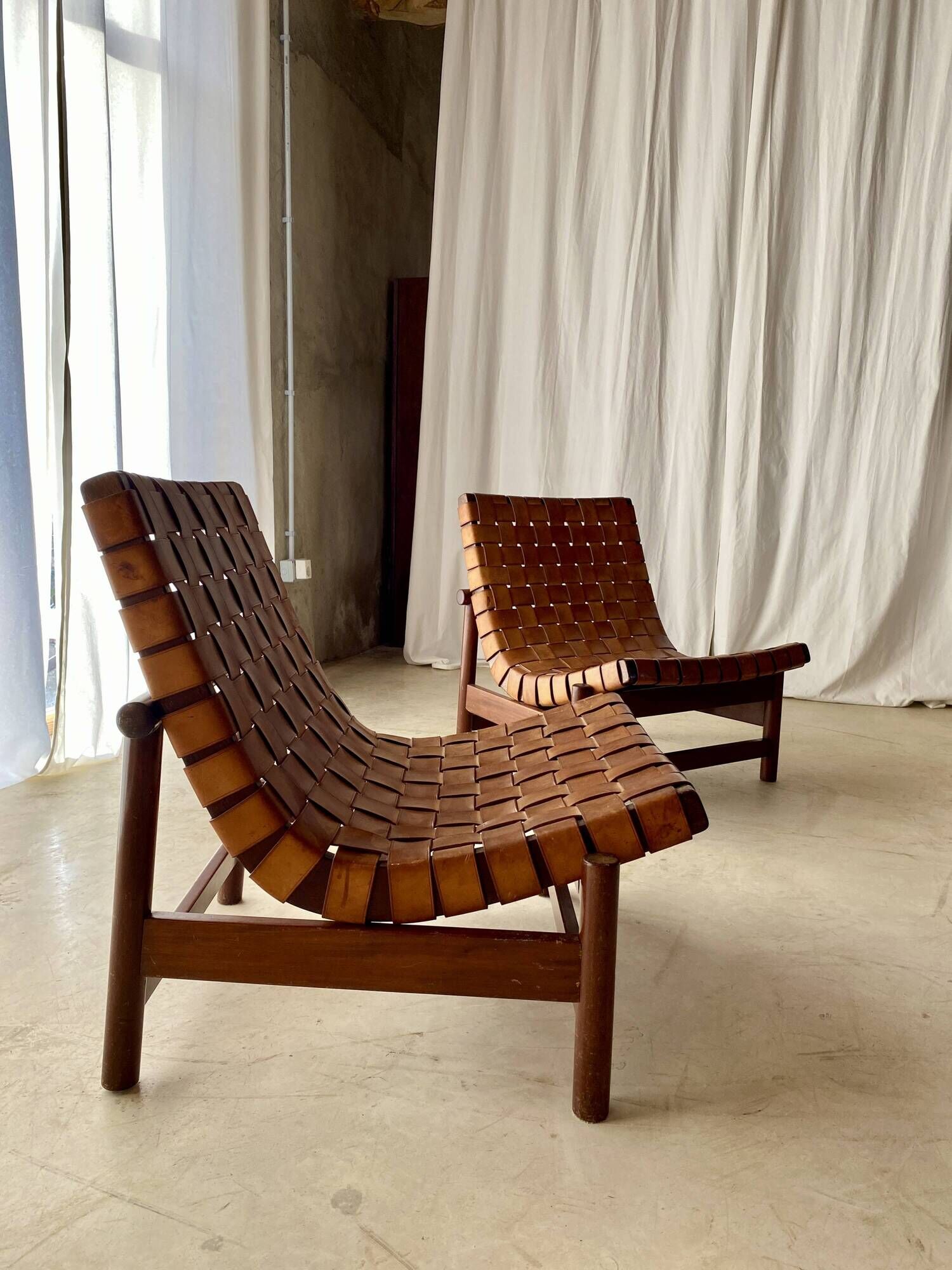 2 Guama armchairs by Gonzalo Córdoba, 1959. Dujo Cuba.