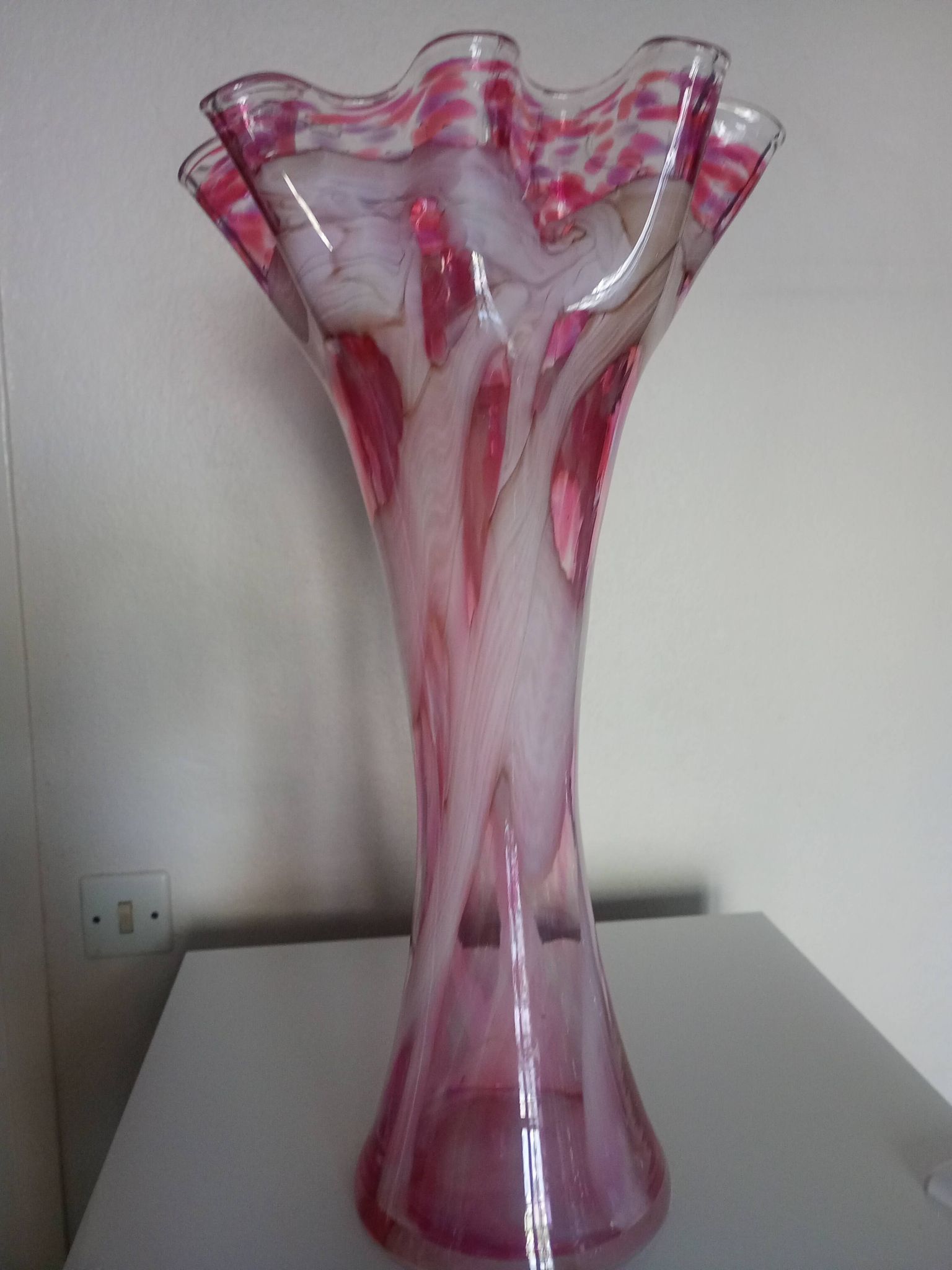 Grand vase corolle évasé 50cm - moucheté rose & blanc Design 70'