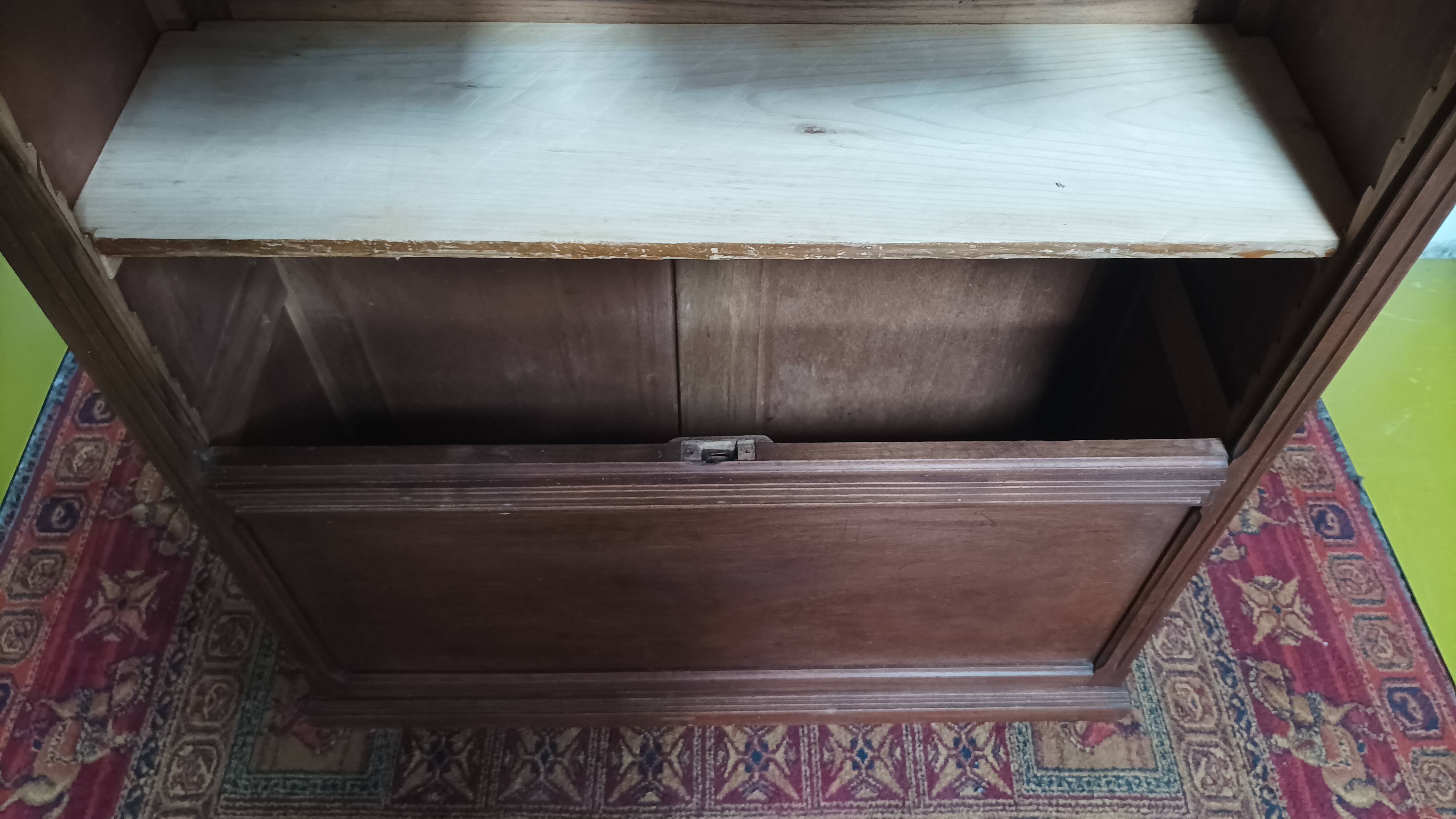 Curtain loom furniture