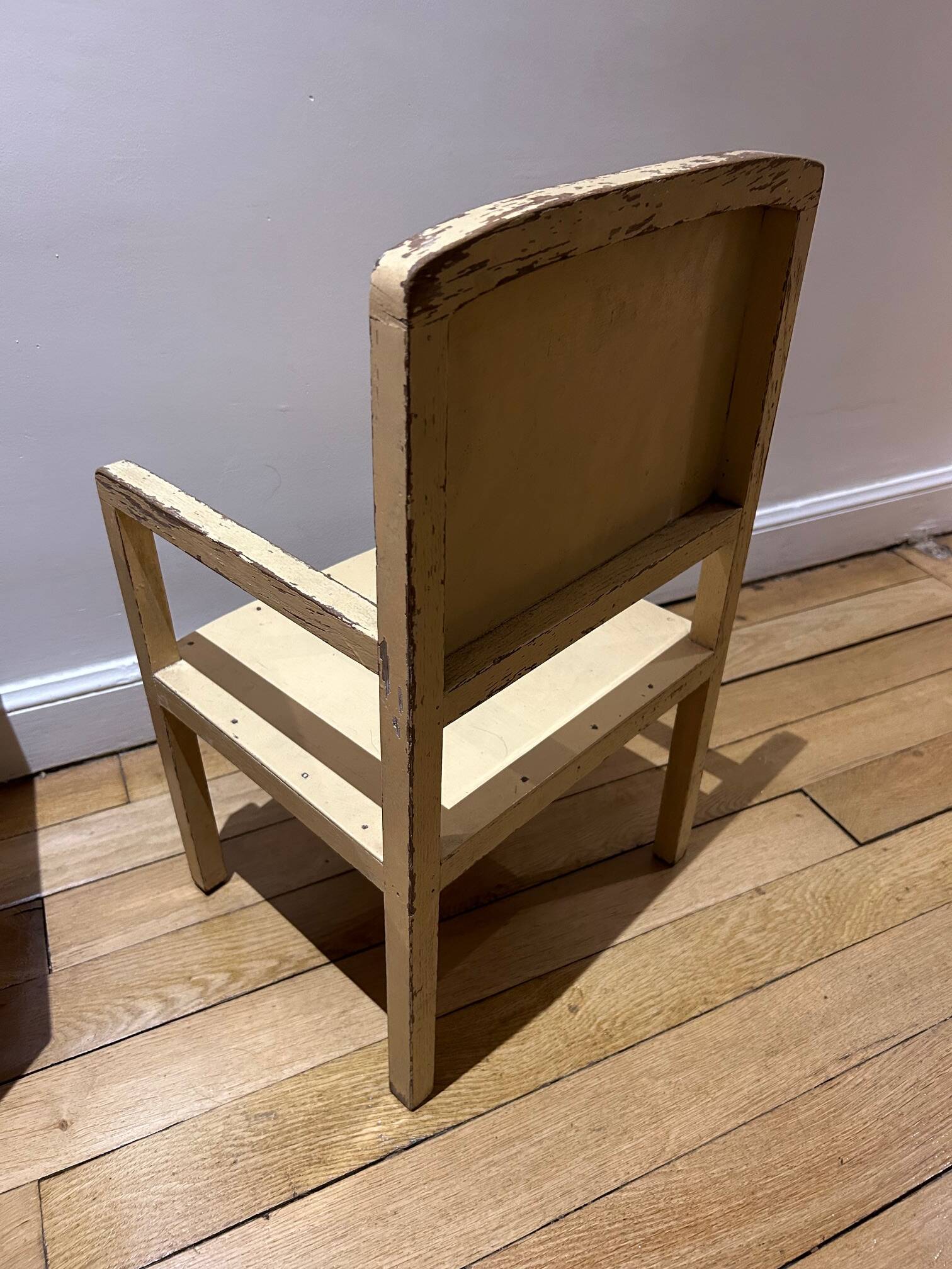 art deco children's living room