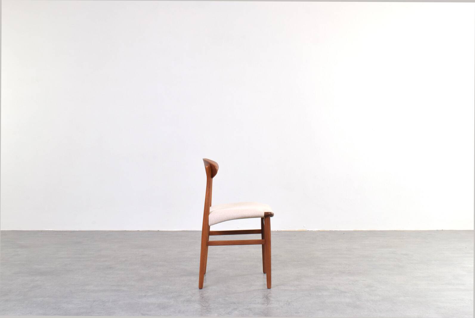 Danish Teak Dining Chairs by Ejner Larsen & Aksel Bender Madsen 1960s Set 4