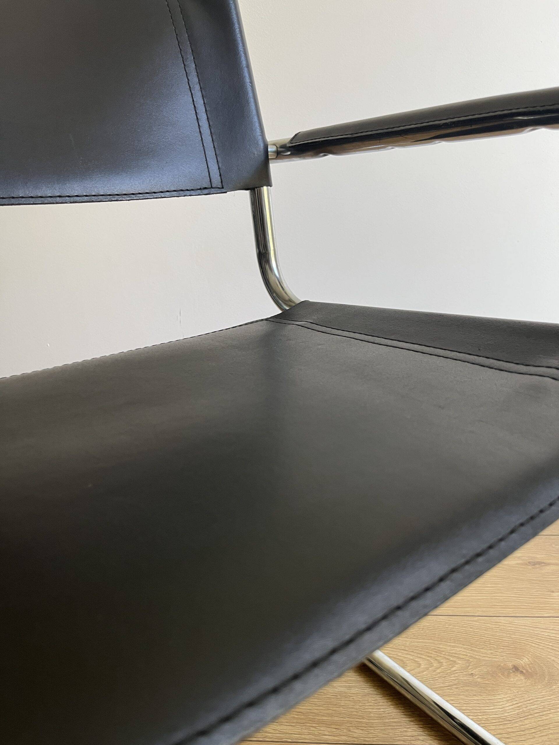 Black leather cantilever armchair Bauhaus design