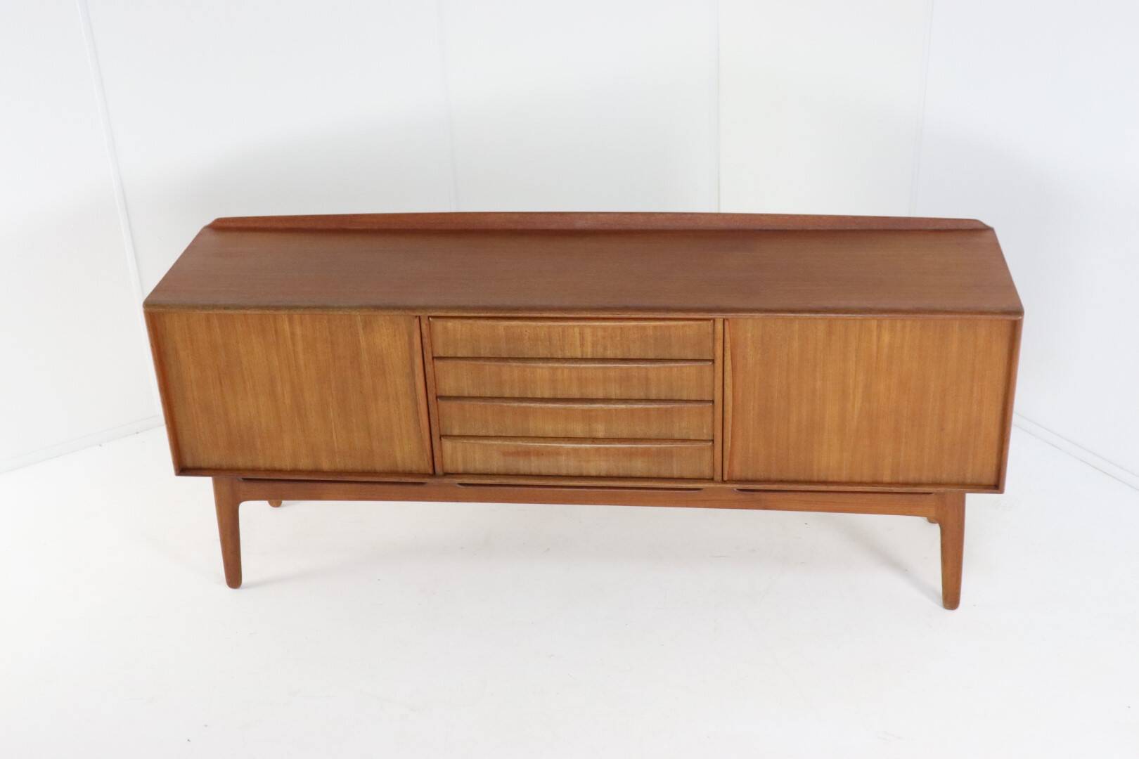 Sideboard Svend Aage Madsen for K. Knudsen & Søn