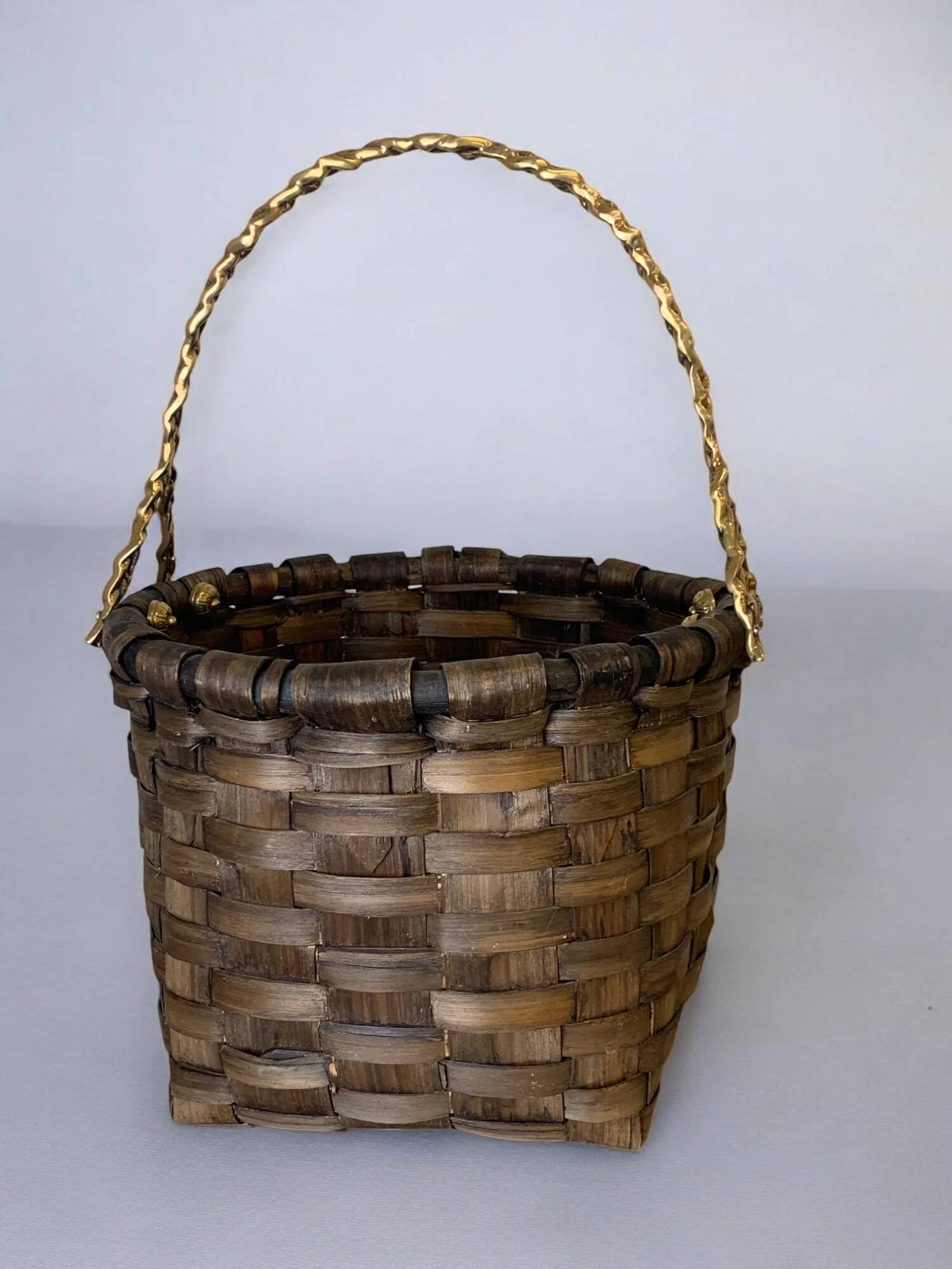 Panier brutaliste par David Marshall, Espagne, années 1970