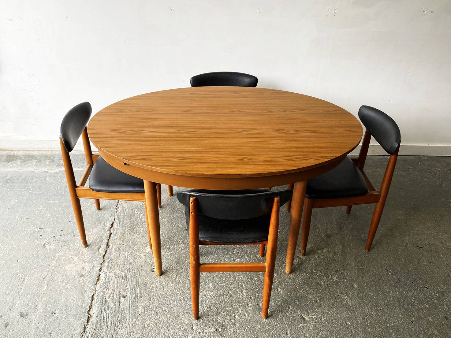 Table à manger extensible moderne du milieu du siècle des années 1960 par Schrieber