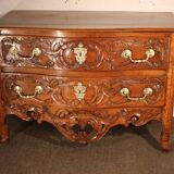 Commode arlésienne 18e