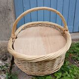 Wicker pastry basket
