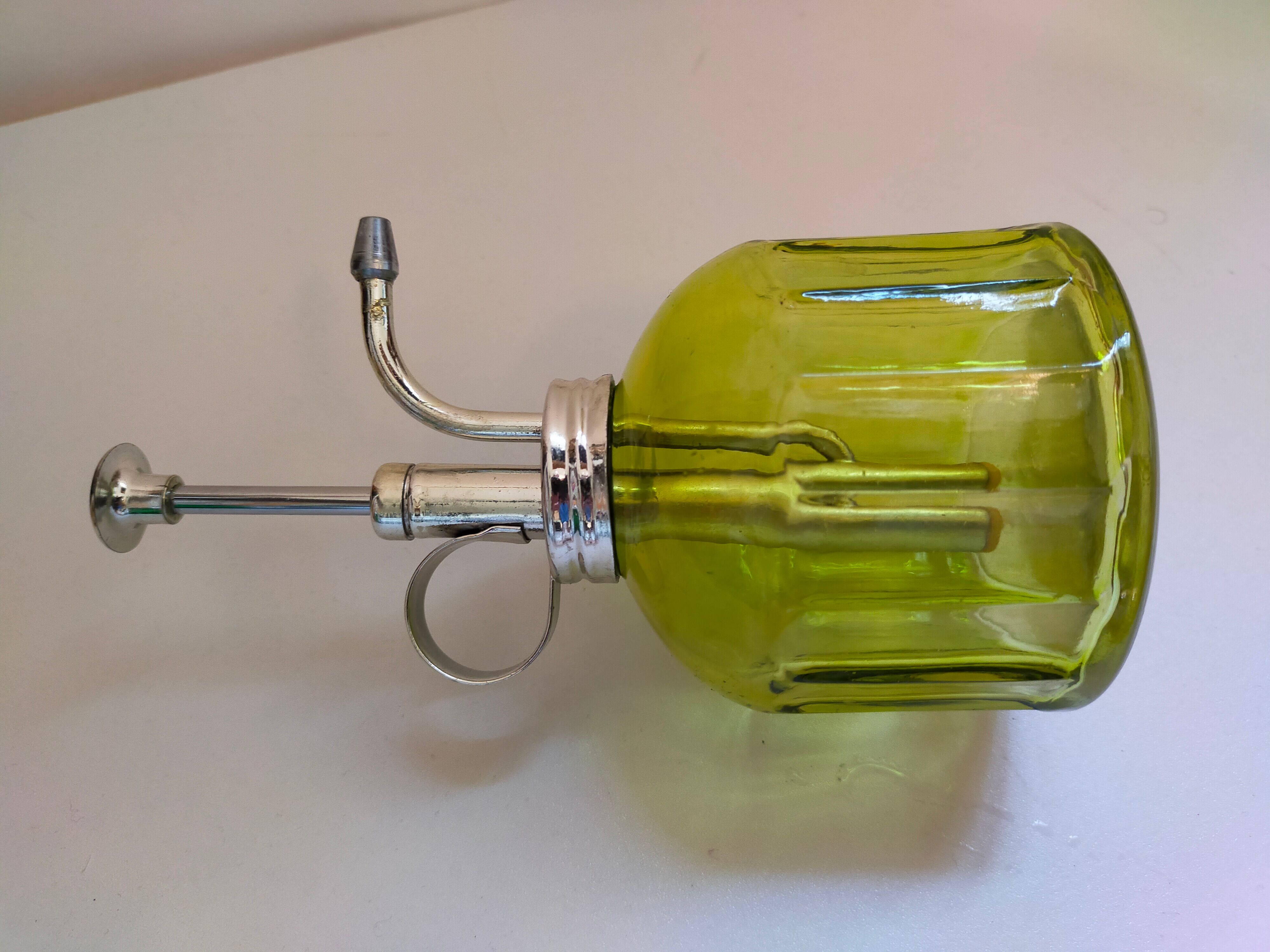 Glass garden vaporizer