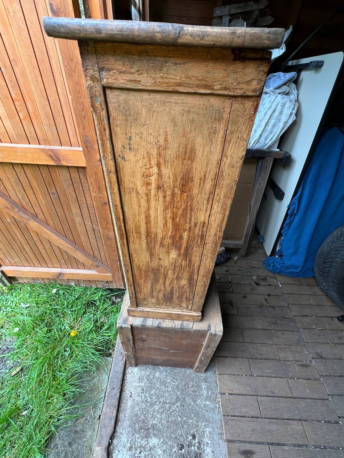 Old jam maker storage unit