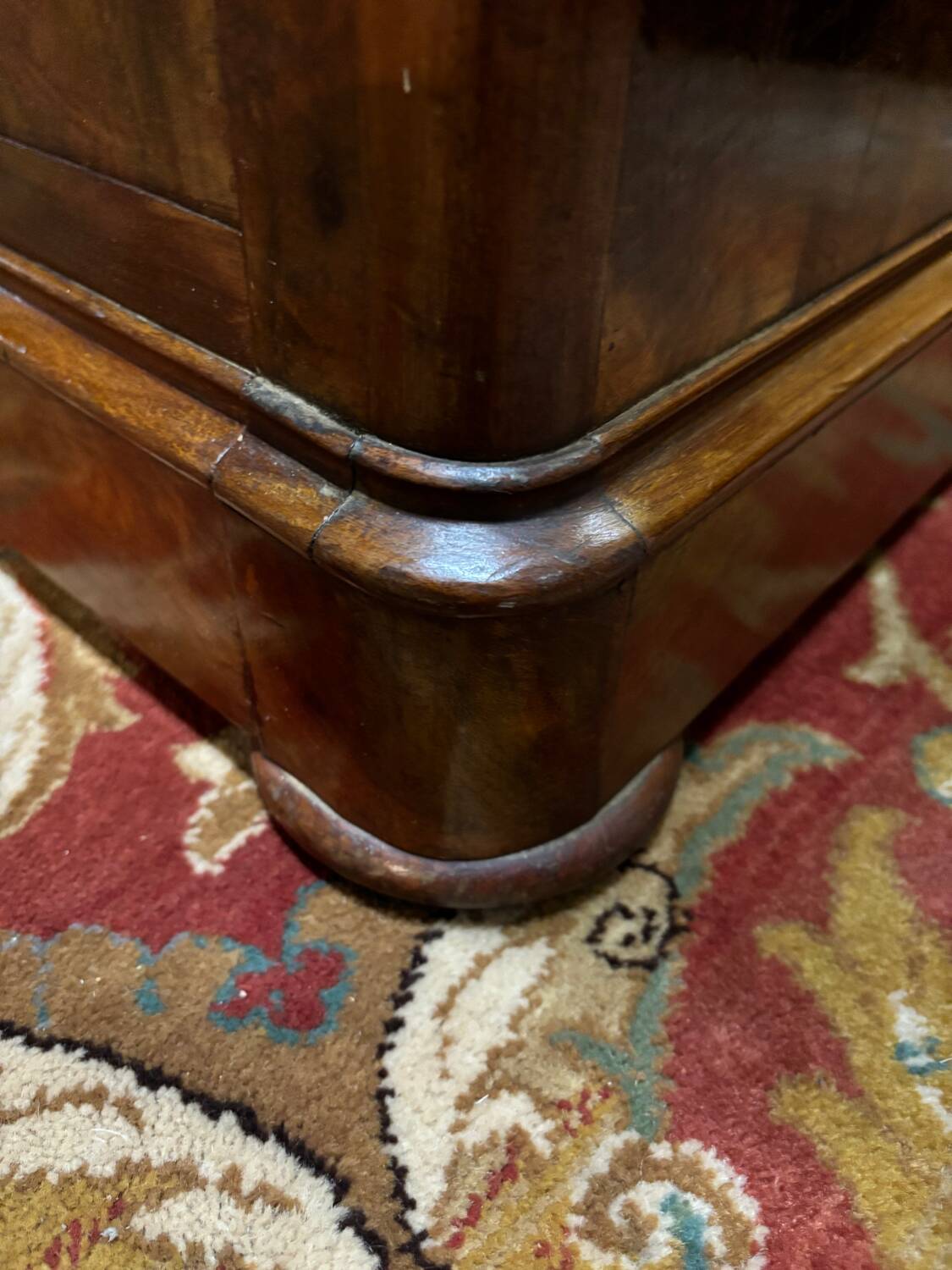 Louis Philippe chest of drawers/secretary