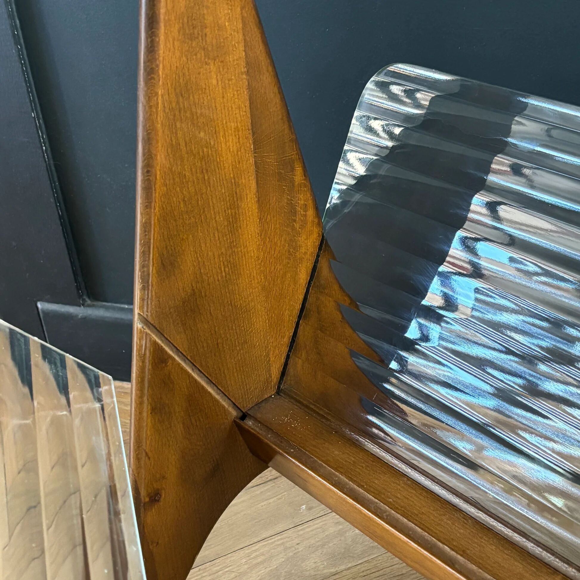 Canelé glass and wood magazine rack - 1950s