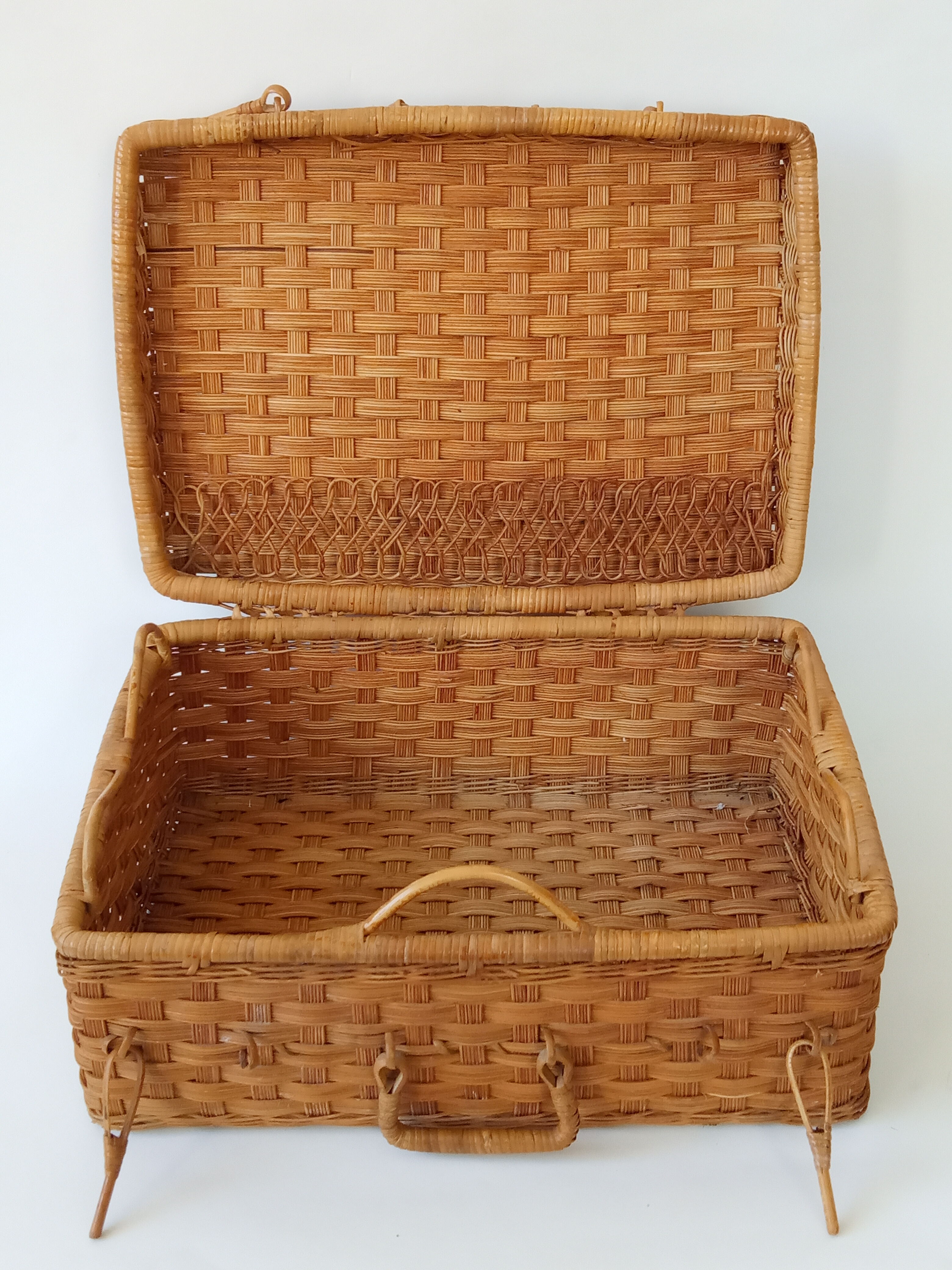 Rattan suitcase 70s