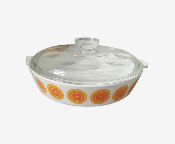 Plat vintage avec couvercle