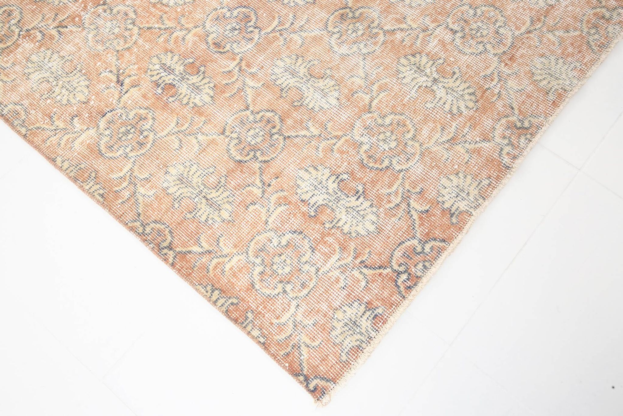 7x11 Muted Orange Classic Vintage Rug, 217x336Cm
