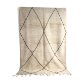 Moroccan Berber carpet Beni Ouarain with large black diamonds 2,96x2.03m