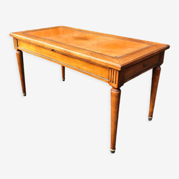 Table basse style Louis XVI  cuir