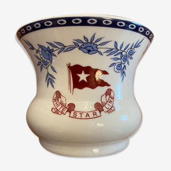 Pot Titanic Artefact Colection