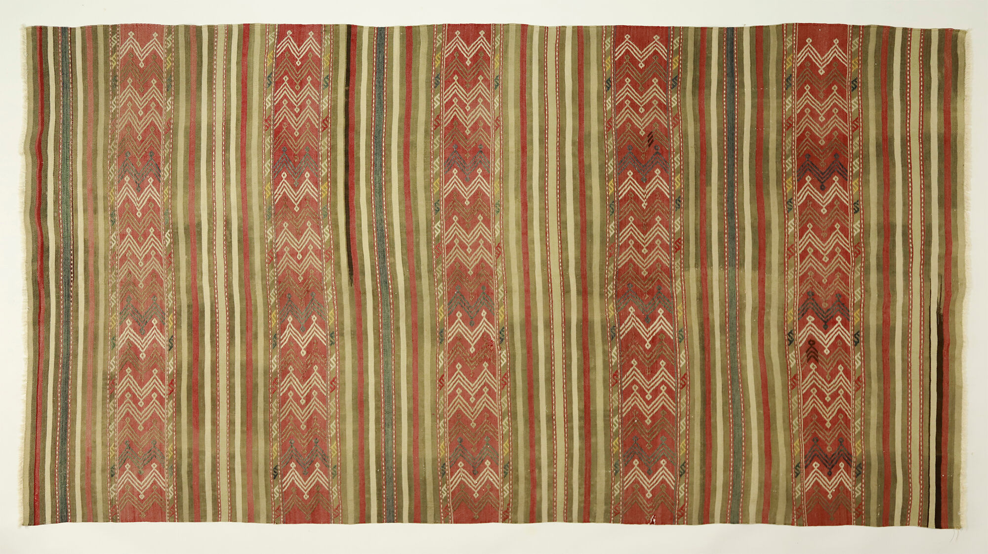 Anatolian handmade kilim rug 276 cm x 144 cm