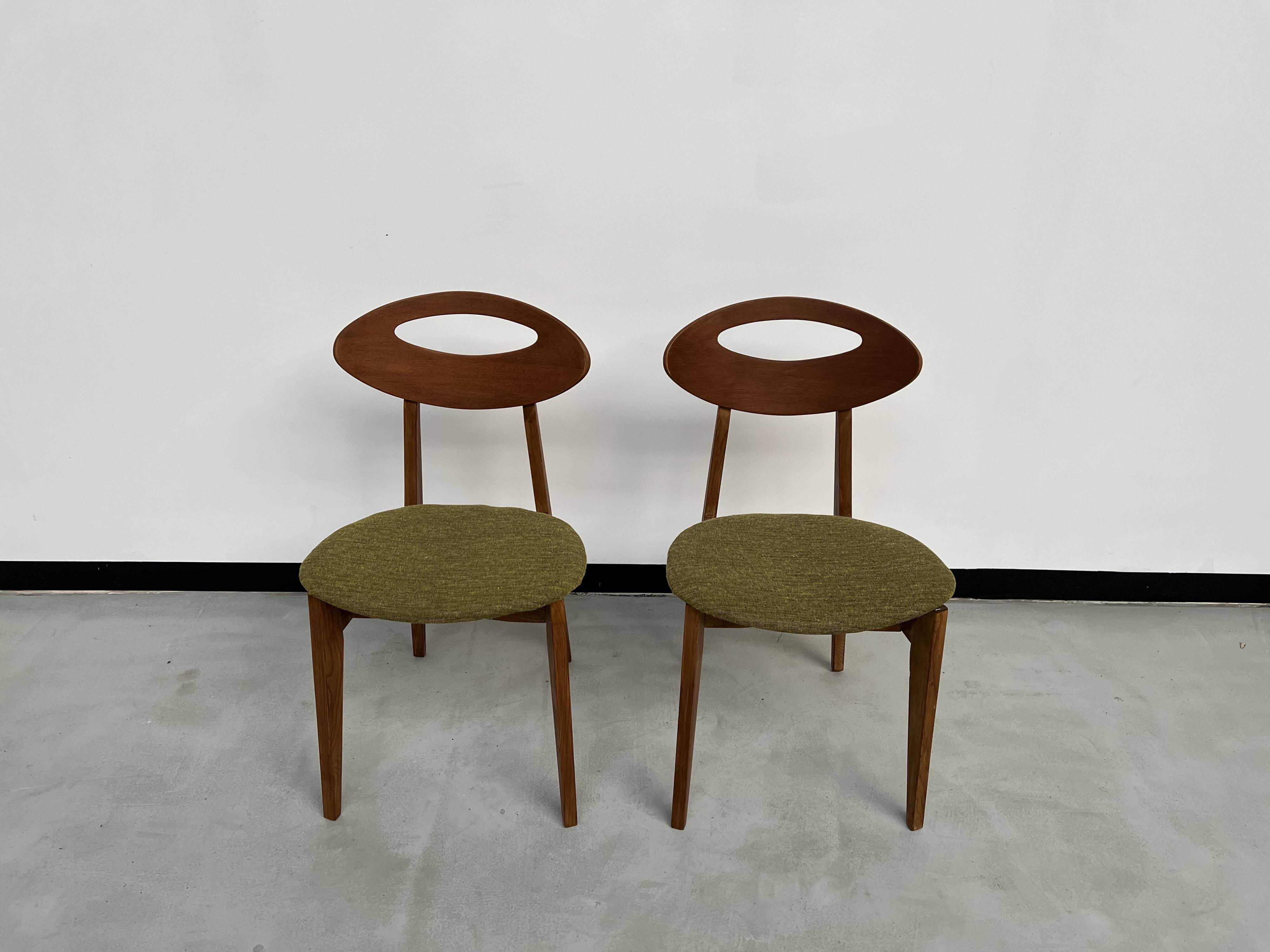 Duo de chaises Roger Landault pour Sentou