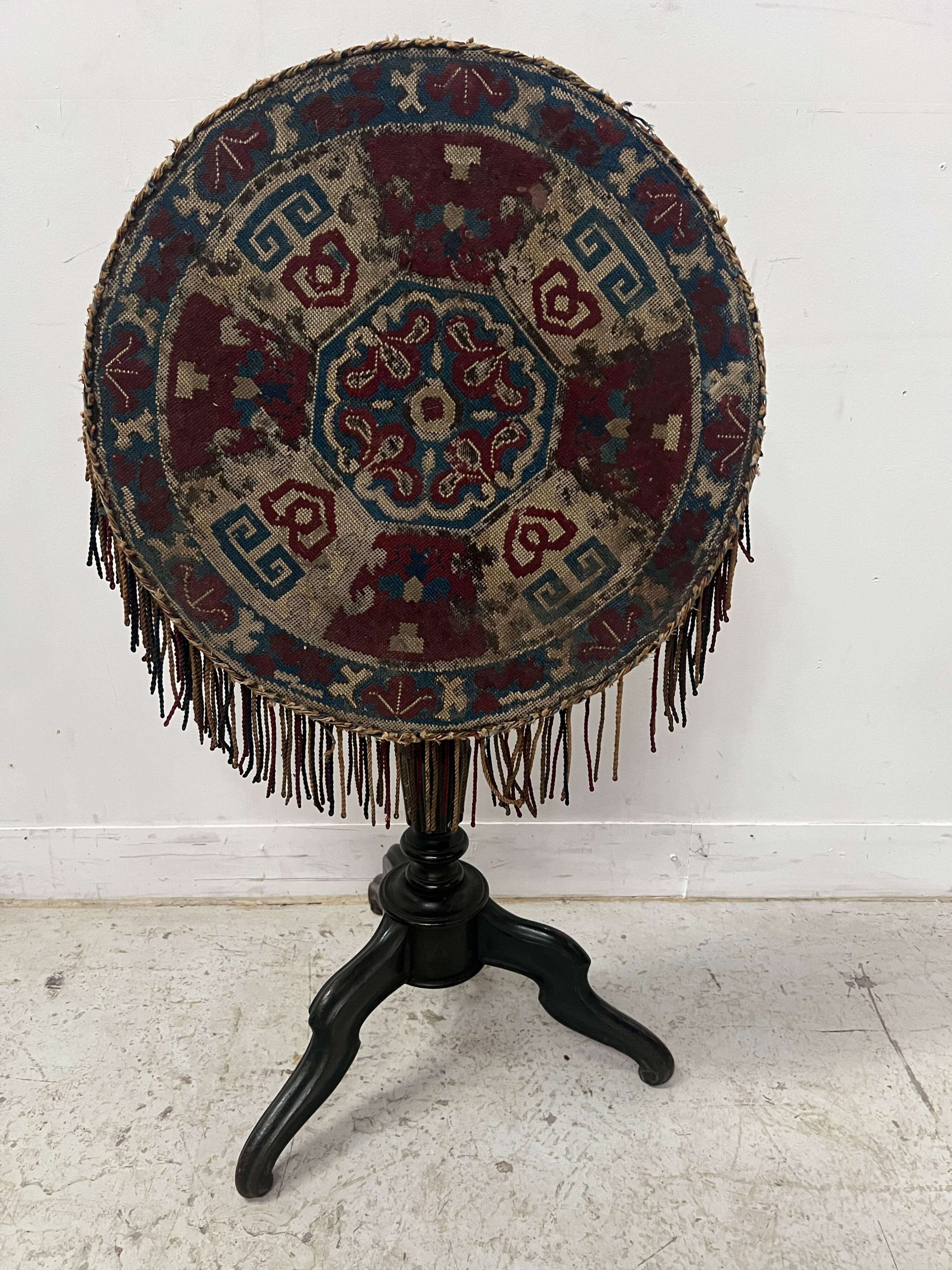 Napoleon III tilting side table in blackened wood, 19th century