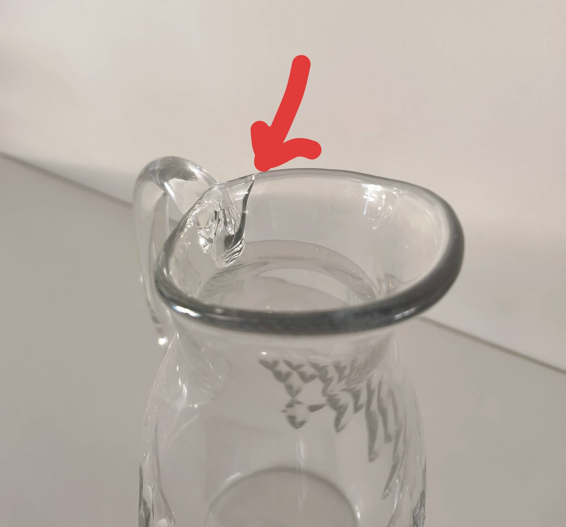 Broc pitcher in Baccarat crystal Carcassonne