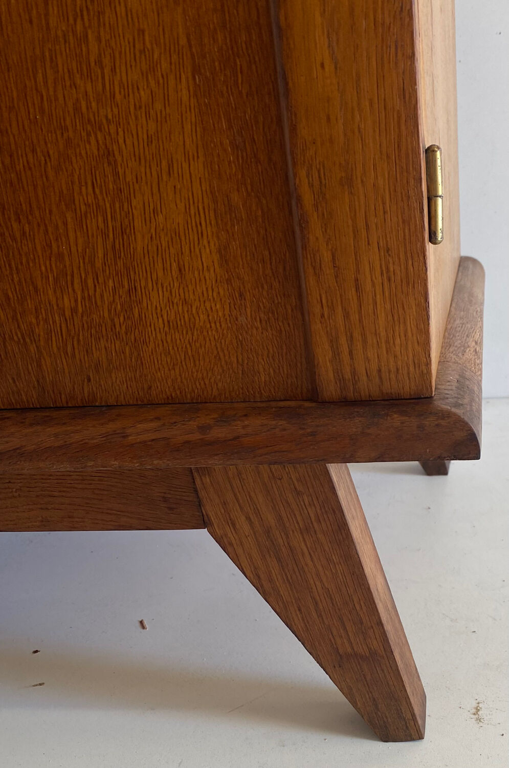 Vintage cupboard with compass feet
