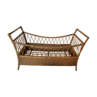 Rattan bed