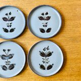 Dessert plates in sandstone from L'Arnon