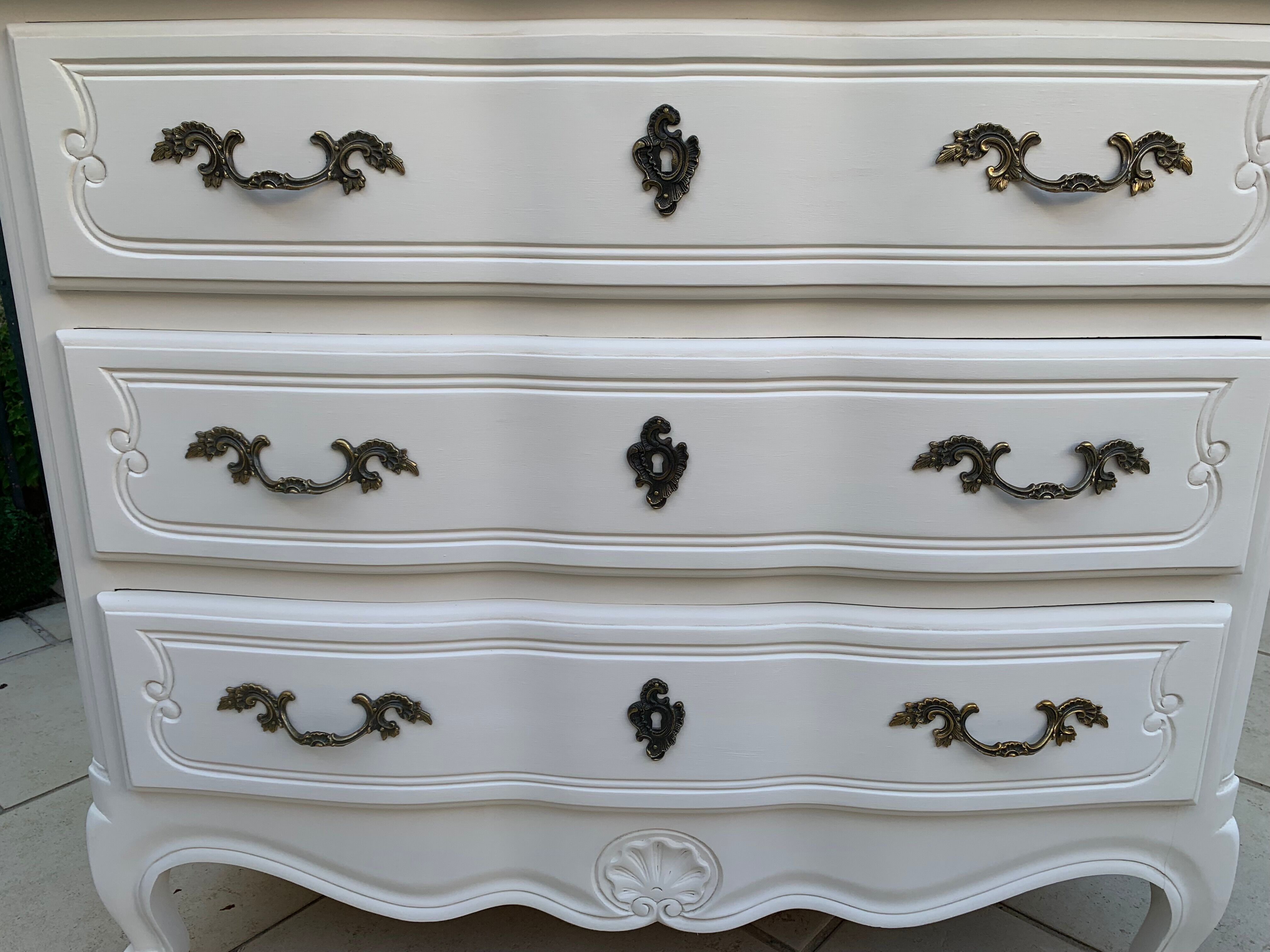 Louis XV chest of drawers