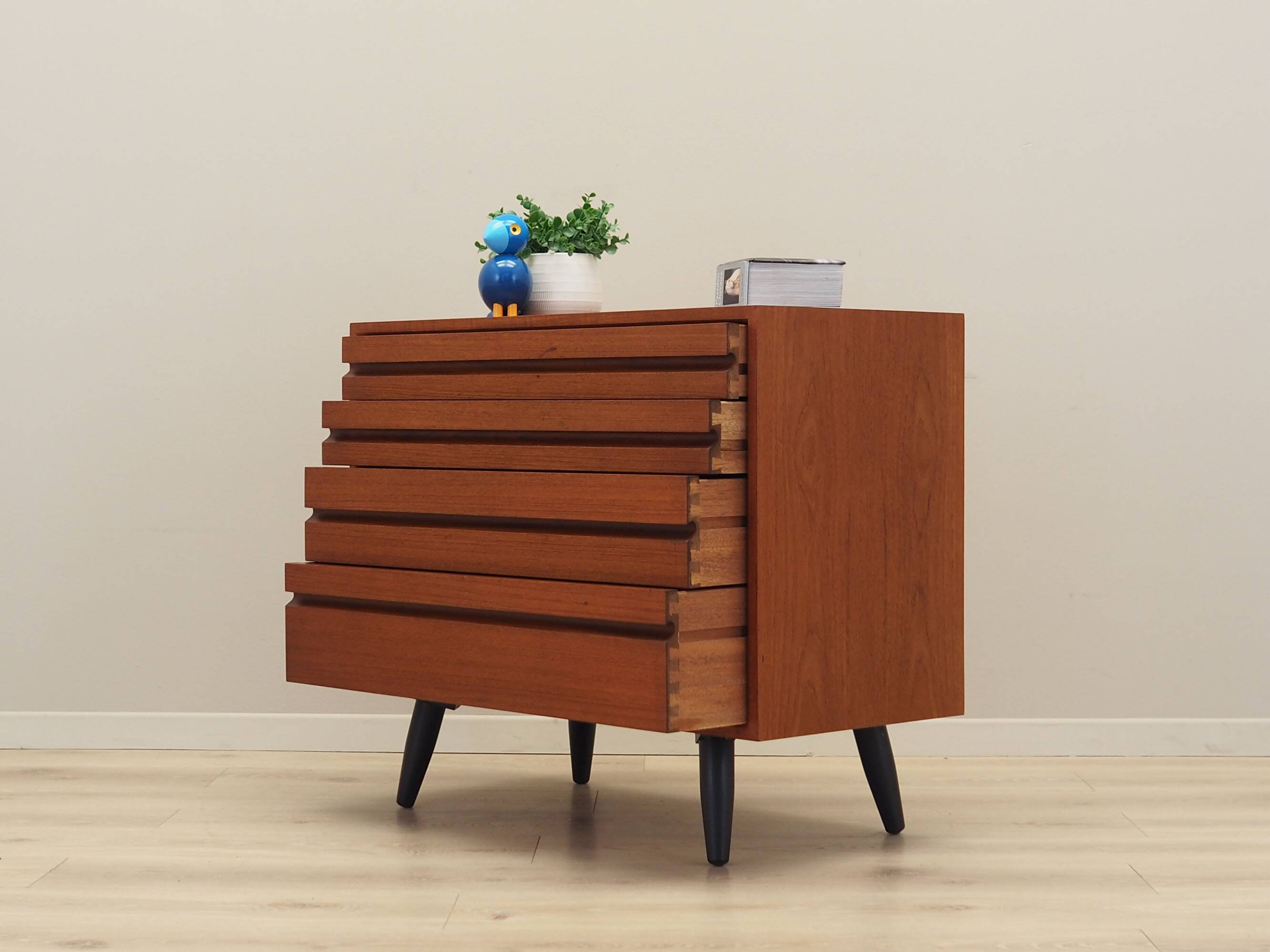 Teak chest of drawers, Danish design, 1970s, production: Denmark