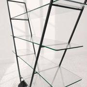 Étagère triangulaire Bauhaus. Années 80.