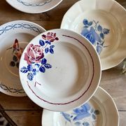 Lot de 8 assiettes creuses vintage dépareillées