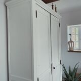 Armoire parisienne ancienne