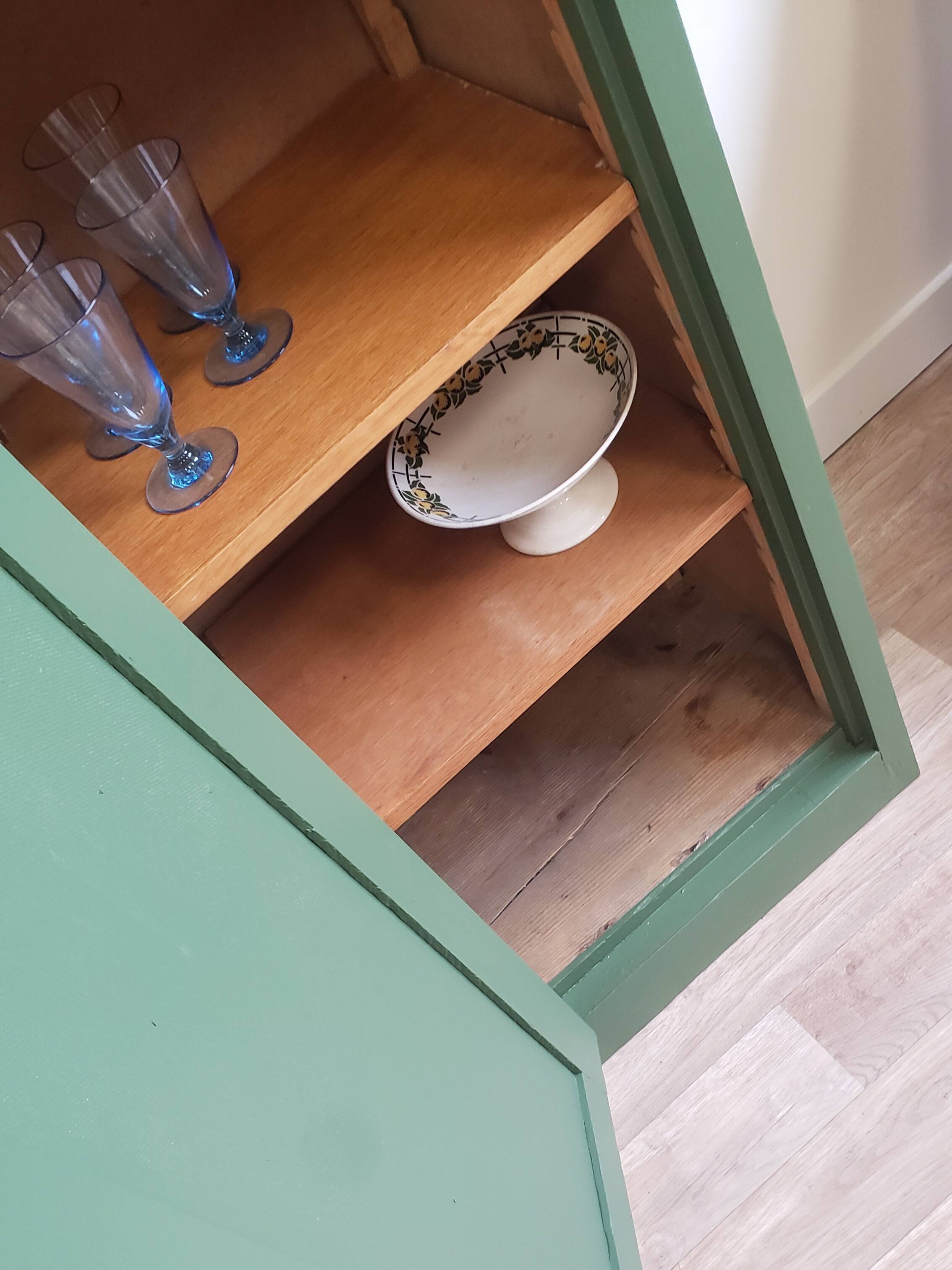 Armoire vestiaire vintage