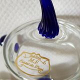 Plat de bonbonnière Cristal de Paris avec des détails bleu cobalt