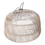 Bulky wicker pendant light