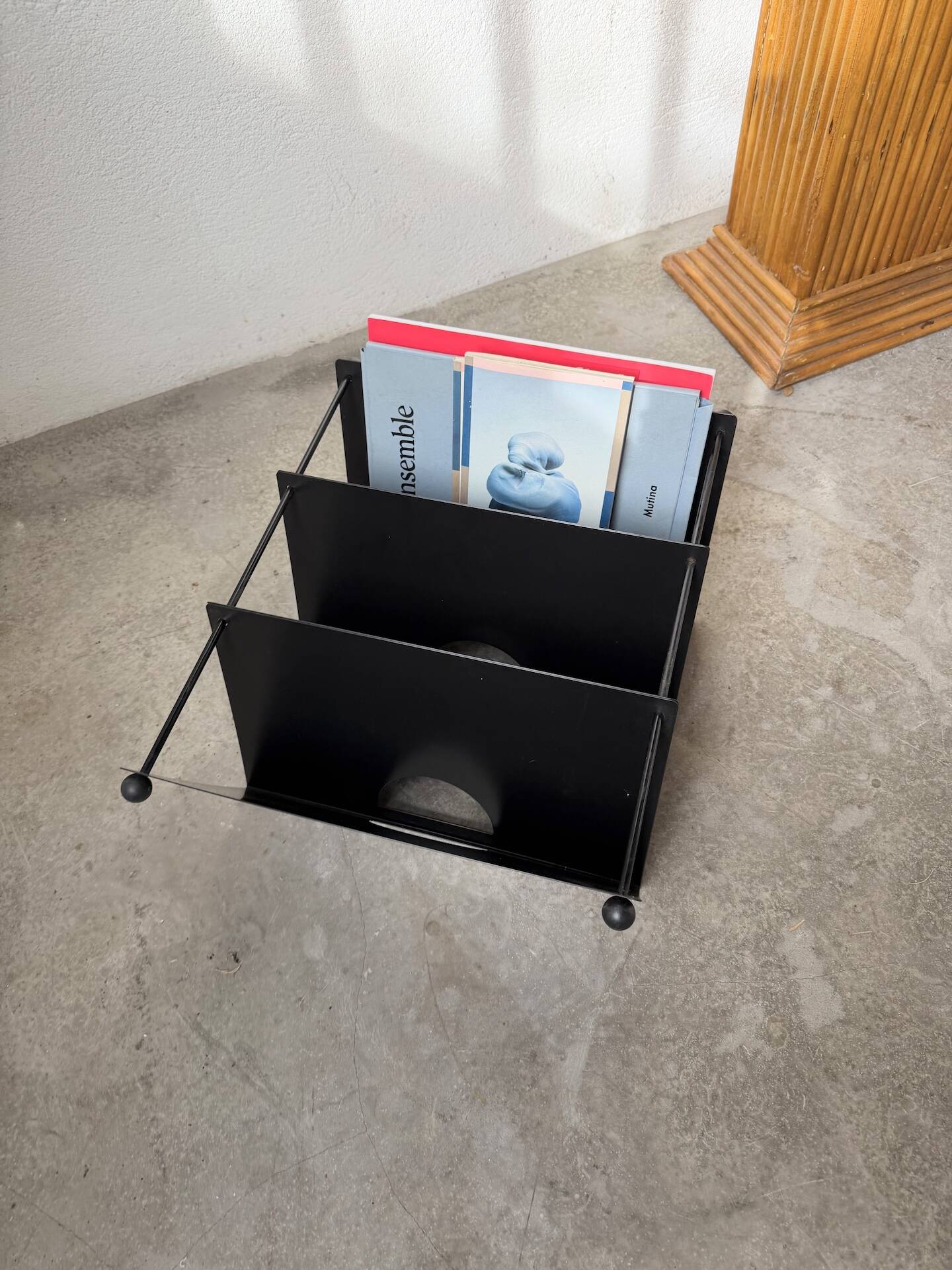Modular magazine rack Memphis 1980